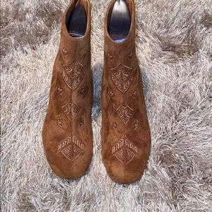 Brand new! Never worn!